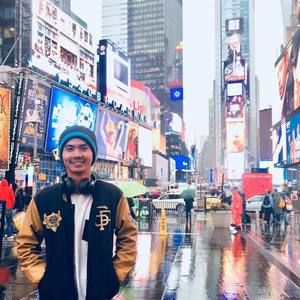 Meet your Posher, Adam